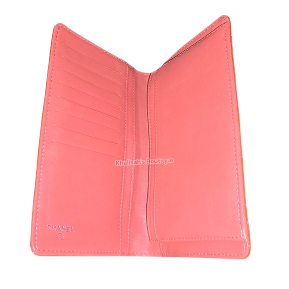 LIKE NEW!!! Chanel Coral Diamond Quilted Patent Leather CC Continental Wallet - Picture 10 of 17